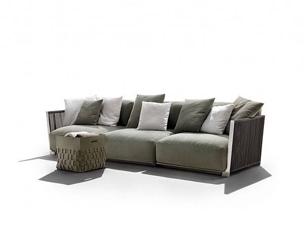 Vulcano_sofa_Flexform Mood-10.jpg