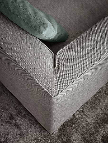 Powell_sofa_Minotti-6.jpg