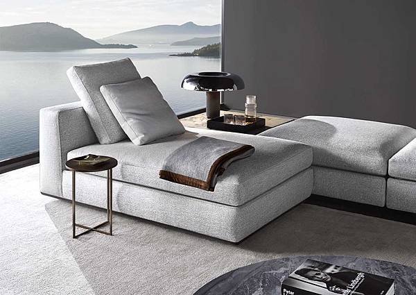 Powell_sofa_Minotti-21.jpg