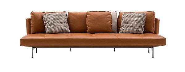 SAKé_sofa_B%26;B-4.jpg