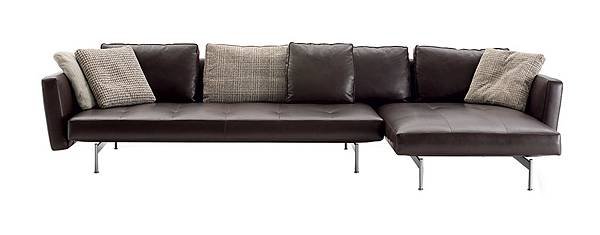 SAKé_sofa_B%26;B-3.jpg