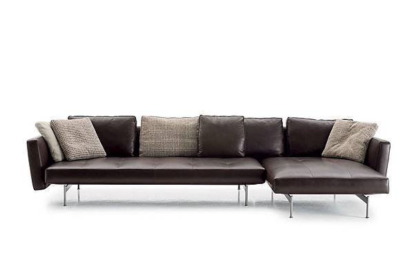 SAKé_sofa_B%26;B-12.jpg