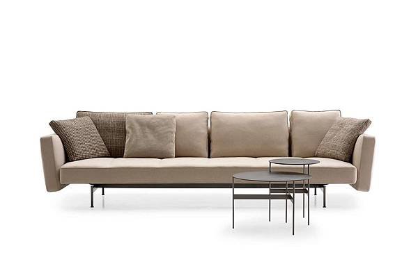 SAKé_sofa_B%26;B-20.jpg