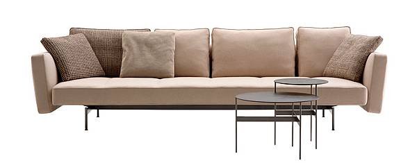 SAKé_sofa_B%26;B-22.jpg