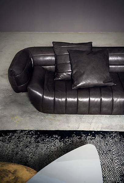 TACTILE_sofa_baxter-3.jpg