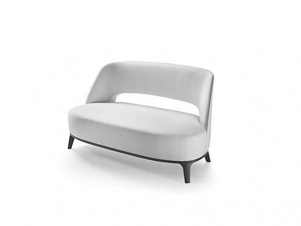 Ermione_sofa_flexform mood-4.jpg