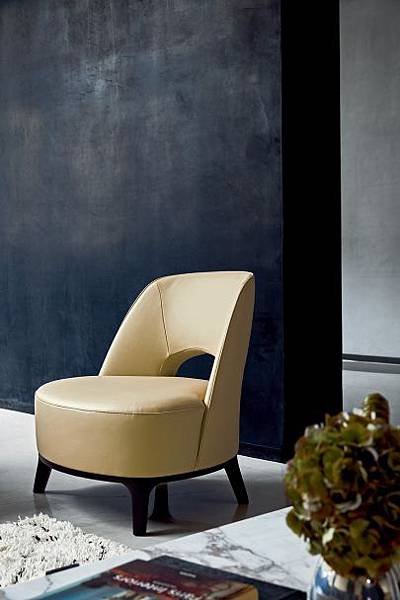 Ermione_armchair_Flexform Mood-2.jpg