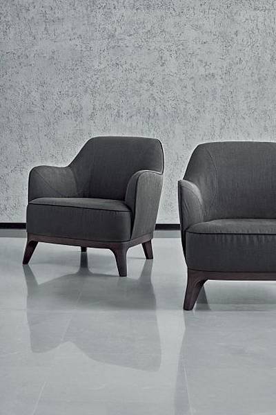 Lysandre_armchair_Flexform Mood-2.jpg