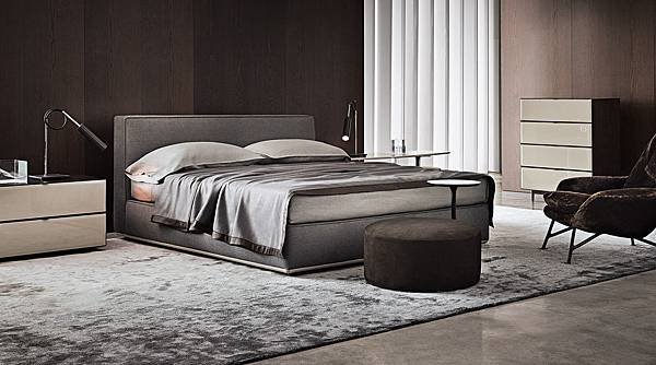 Powell Bed.94_bed_Minotti-2.jpg