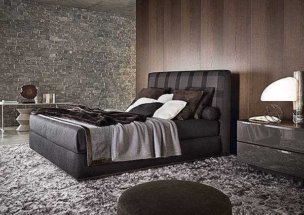 Powell Bed.121_bed_Minotti-1.jpg