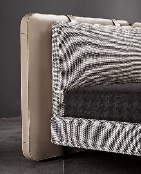 Tatlin %22Soft%22_bed_Minotti-3.jpg