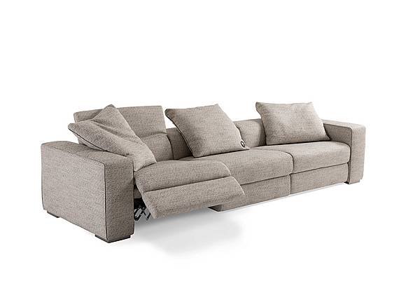 FF-One-Embrace-sofa-4.jpg