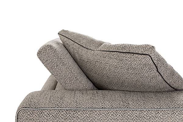 FF-One-Embrace-sofa-detail-2.jpg