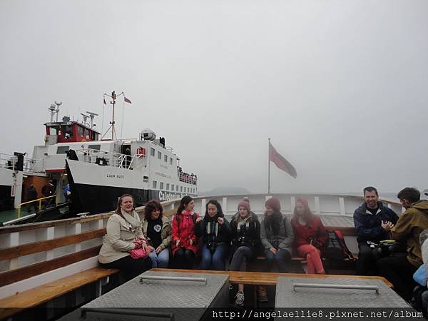 boat ot Staffa