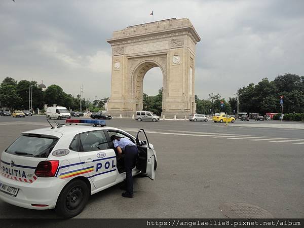 Bucharest 凱旋門