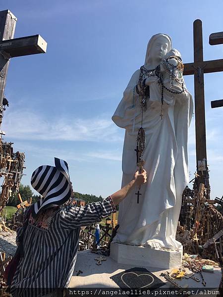 Hill of Crosses 10.jpg