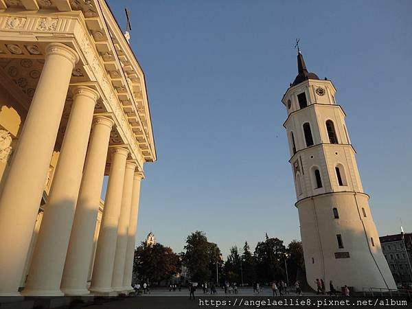 St. Stanislovo arkikatedra bazilika Church 鐘塔