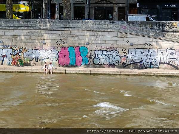 索恩河畔 La Saône