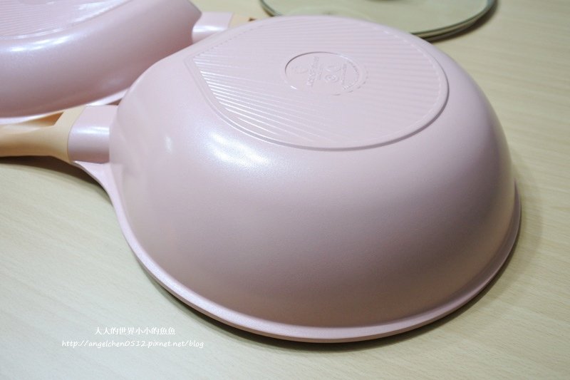 瑞士百年品牌粉貝殼不沾鍋三鍋六件組7