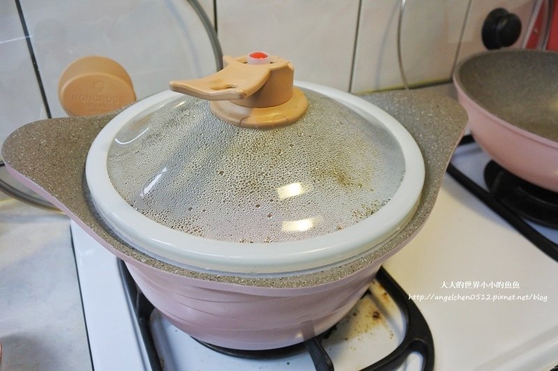 瑞士百年品牌粉貝殼不沾鍋三鍋六件組15