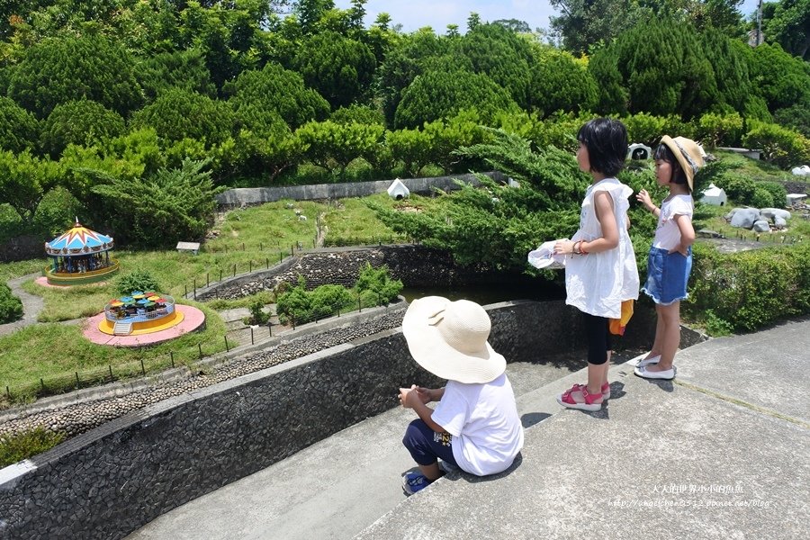 【桃園龍潭親子玩水一日遊】小人國主題樂園~遊遍全世界、轟浪水樂園、恐龍親水廣場 玩水節13