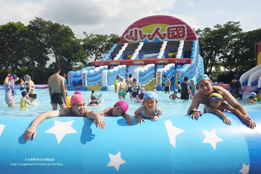 5龍潭親子玩水一日遊小人國主題樂園~遊遍全世界、轟浪水樂園、恐龍親水廣場 玩水節