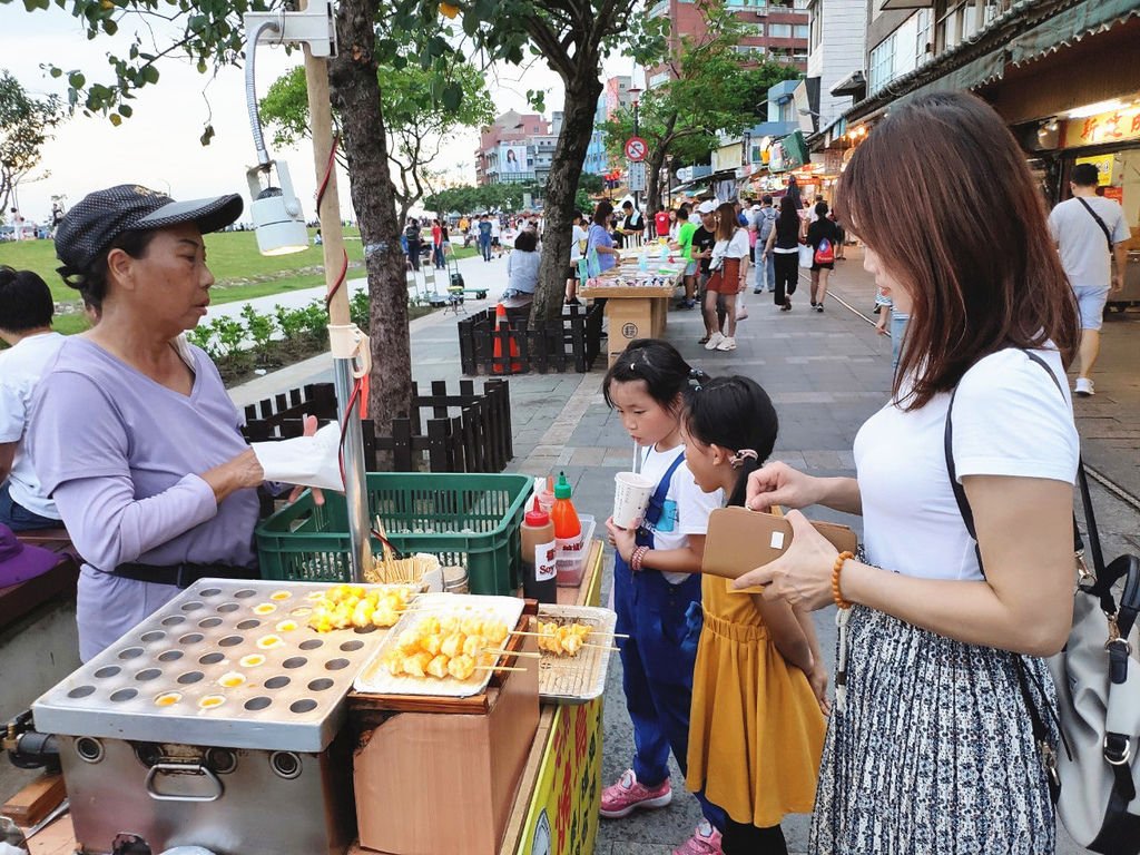 74盎司時尚男女包專賣店　 Cross Lady真皮十字紋防刮ㄇ字拉鍊長夾154_