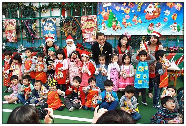 台中安君兒幼兒園日僑班2013聖誕DIY活動