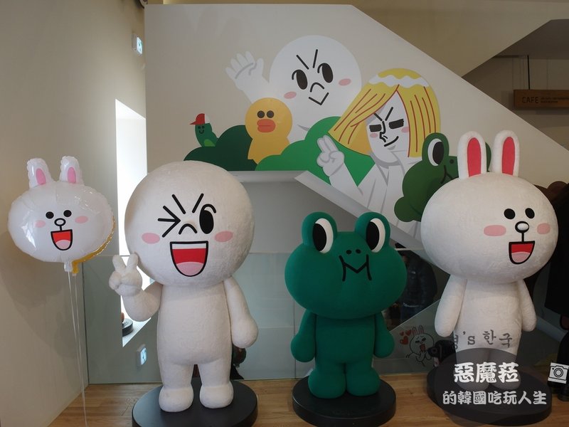 【韓國 新沙洞】LINE Friends Store &amp; Café 旗艦店 (라인프렌즈 플래그십 스토어)