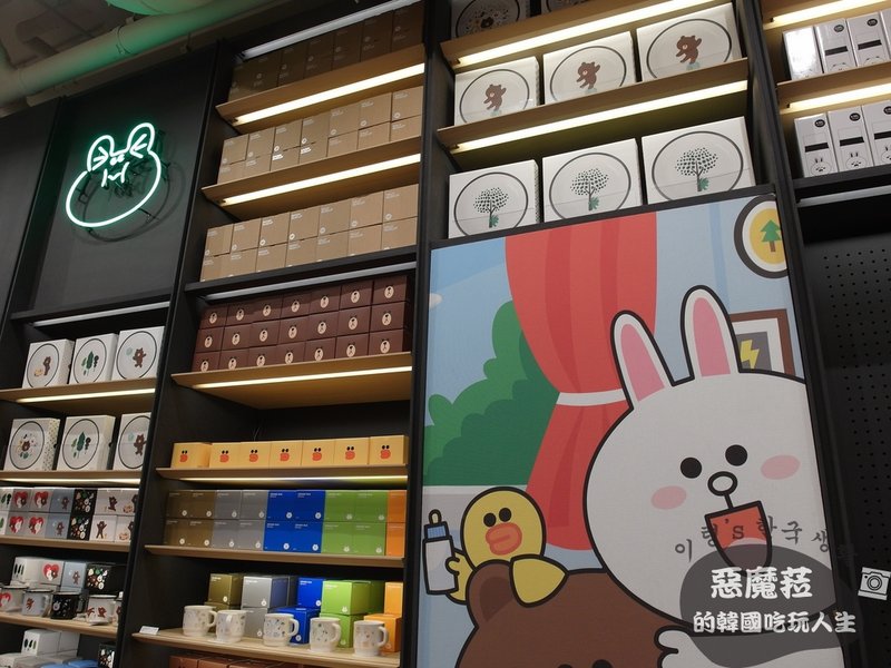 【韓國 新沙洞】LINE Friends Store &amp; Café 旗艦店 (라인프렌즈 플래그십 스토어)