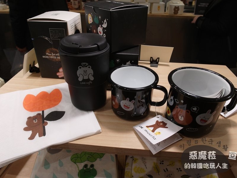 【韓國 新沙洞】LINE Friends Store &amp; Café 旗艦店 (라인프렌즈 플래그십 스토어)