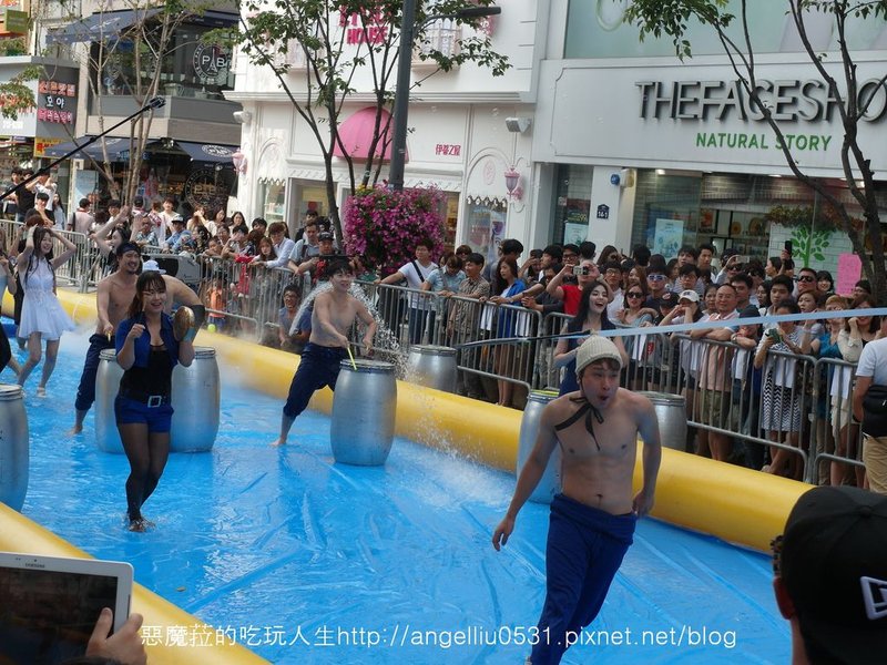 新村│Slide The City來韓國巡迴啦！在戶外陽光中享受在巨型溜滑梯高速滑行的樂趣吧~