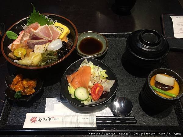 八坂丼屋