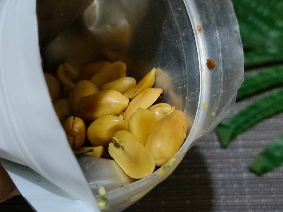 【日投晒晒】花生＋麥芽糖＋小魚乾＋蔥辣～豐富口感香酥脆口，讓