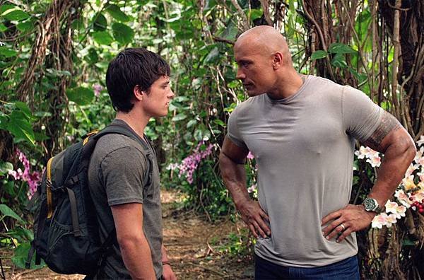 Josh-Hutcherson-and-Dwayne-Johnson-in-Journey-2-The-Mysterious-Island-2012-Movie-Image-3