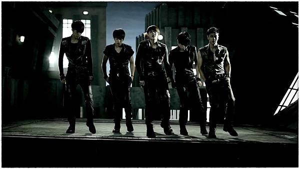 B2ST - Fiction