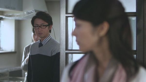 涓婇攣鐨勬埧闂_Kagi.no.Kakatta.Heya.Ep04.Chi_Jap.HDTVrip.1024X576-YYeTs浜轰汉褰辫[20-38-55].JPG