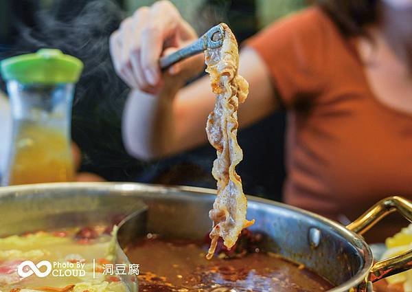 洞豆腐｜台中北區必吃麻辣鍋、酸菜白肉鍋新品牌｜克羅德先生