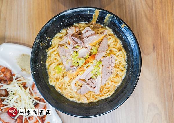 林家鴨香飯｜新店報報 苗栗縣府美食 縣府人員都愛的鴨香飯｜克