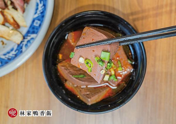 林家鴨香飯｜新店報報 苗栗縣府美食 縣府人員都愛的鴨香飯｜克