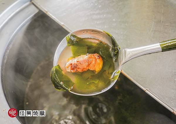 佳興燒臘｜新店報報 彰化市百元燒臘便當｜克羅德先生
