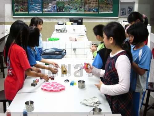 20101005_五彩繽紛皂社團_第四週琉璃皂1.jpg