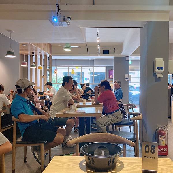 台北 內湖 燒肉火鍋  小石鍋 店03.JPG