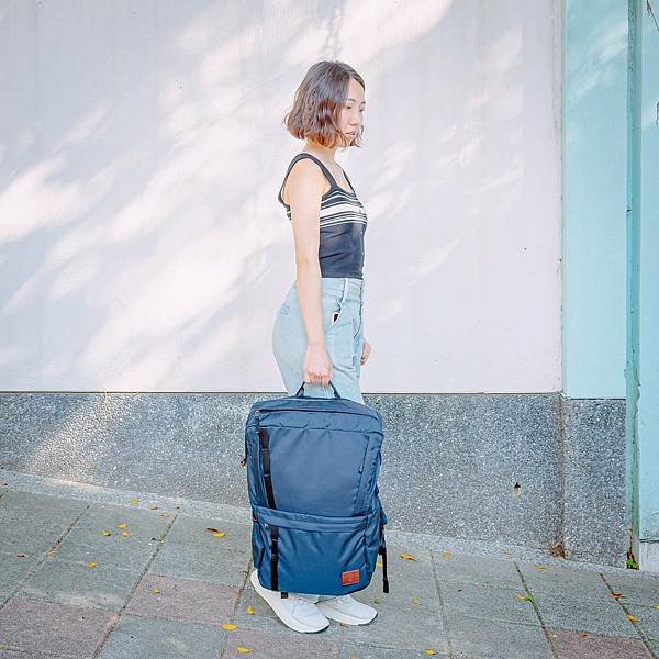 穿搭配件 Freestone Briefpack雙面變形包 15.jpg