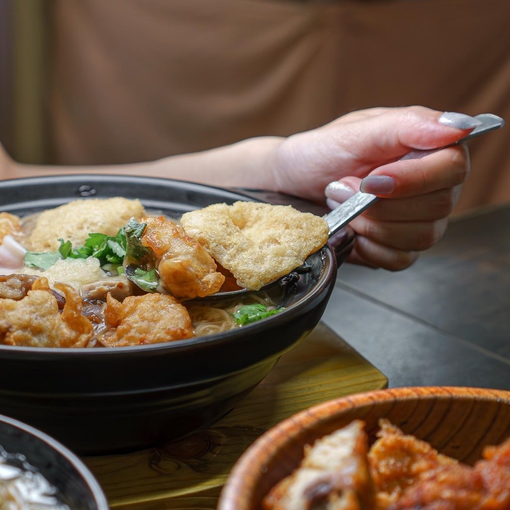 台北 萬華區 賴桑透抽蚵仔麵線 龍山寺 傳統小吃 雞排 14.jpg