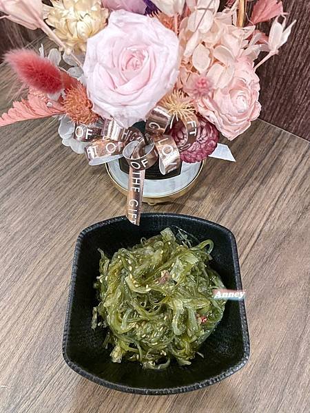 六食酒串-串燒/啤酒/居酒屋 生啤暢飲喝到飽 炸物烤物小菜點