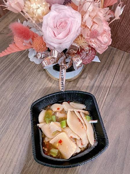 六食酒串-串燒/啤酒/居酒屋 生啤暢飲喝到飽 炸物烤物小菜點