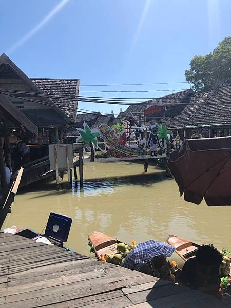 【泰國】芭達雅 好玩好逛的「四方水上市場」、晚餐buffet海鮮好澎湃 ★目目愛旅行★