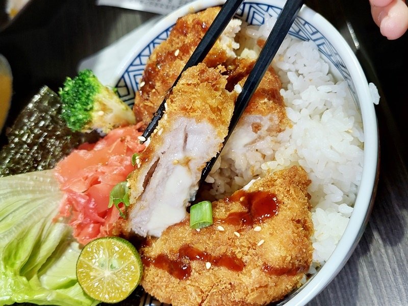 台南新營美食 牛丁次郎坊x深夜裡的和魂燒肉丼x台南新營支店 