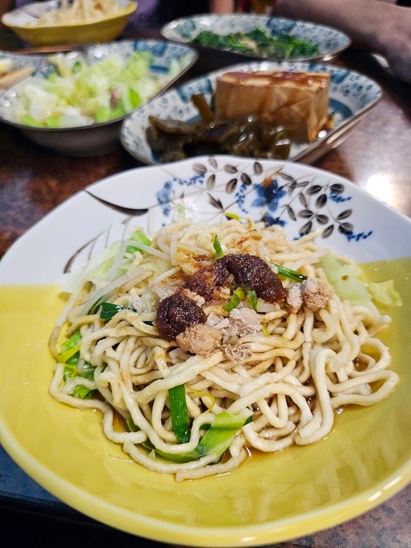 台南新營美食  阿婆麵店 再現兒時記憶  古早味乾麵 沙茶拌